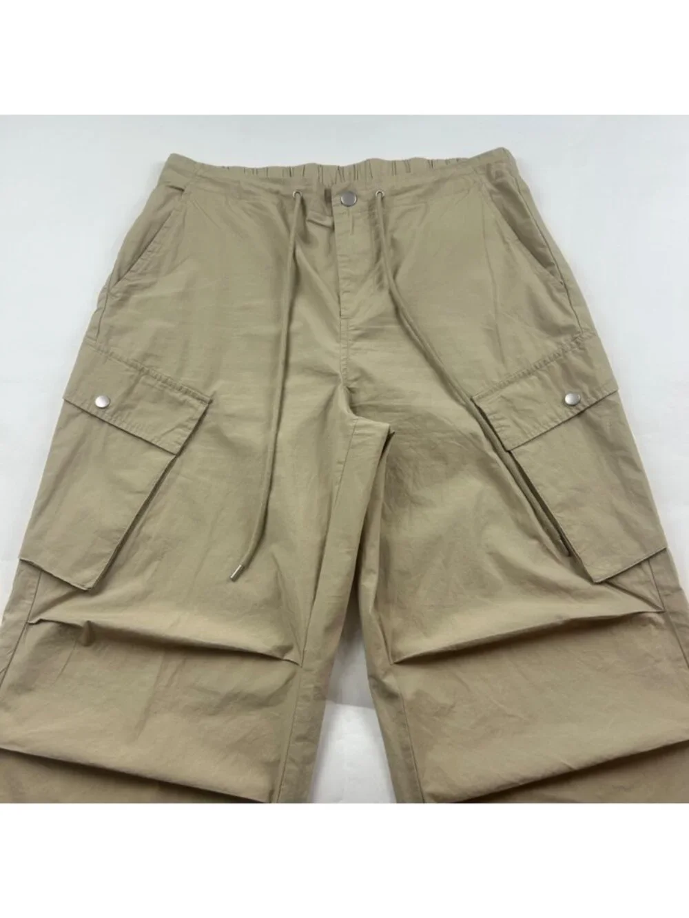 Universal Thread Khaki Poplin Canvas Wide Leg Cargo Pant M